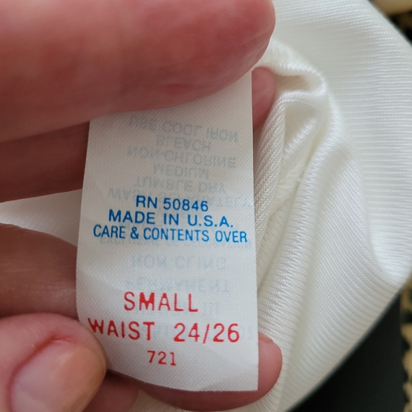 Halfslips 2 in a bundle vintage - Picture 2 of 8